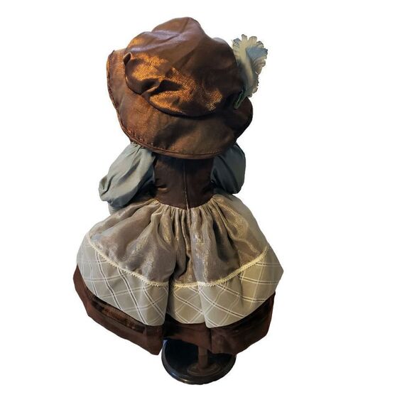 Porcelain Doll  - Picture 7 of 14